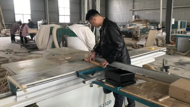 Qingdao Vitalucks Trade Co., Ltd. 工場生産ライン