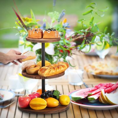 木製のカップケーキスタンド 農家の結婚式 誕生日 お茶会 202407