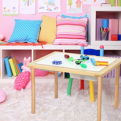 幼稚園用の3つの箱付きの木製の感覚テーブル スタンド分類 折りたたみのないラック