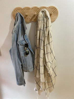 手作り 中世紀近代 ウォールナット コートラック コート トップとリビングルームのバッグ