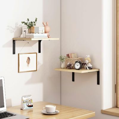 スタイリッシュなリビングルームの現代的な壁ディスプレイのための木製の浮遊棚