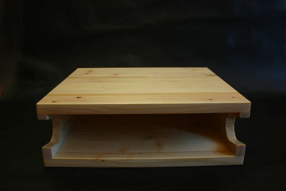 オーダーメイドロゴの自転車ホルダースタンドと棚の木製自転車壁マウントハンガー