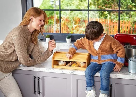 パンを新鮮にして キッチンを整理して 総会のために 必要な貯蔵庫を