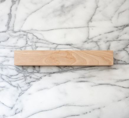 カスタマイズされたロゴデザイン 壁にマウントされた多機能デザインの固形ベリーキャビネット