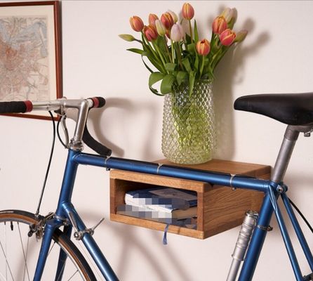 分類 折りたたみのないラック 壁に装着された自転車ラック 手造りのオークウッドデザイン