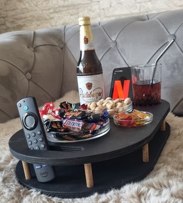 202406 黒いソファーバー 4つのガラスボウル