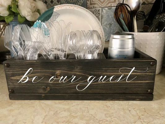 キッチンカウンターとパーティーのホストのためのブリーズソロカップ木製ホルダーをホストしてください