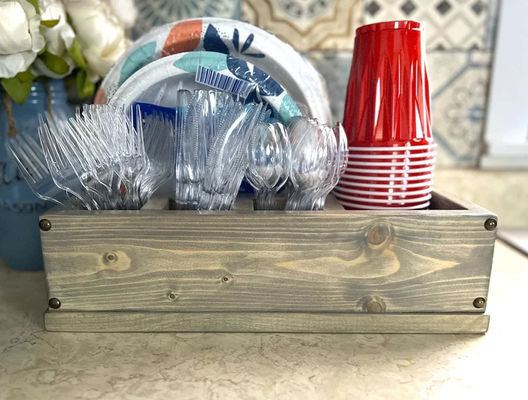 キッチンカウンターとパーティーのホストのためのブリーズソロカップ木製ホルダーをホストしてください