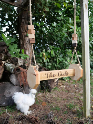 鶏 玩具 壁掛け 猫や動物に適した 猫の居場所