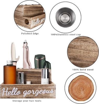 この 木製 の ヘア ドライヤー と ストレインダー ホルダー を 用い て,洗面室 を 簡単 に 整理 し て ください