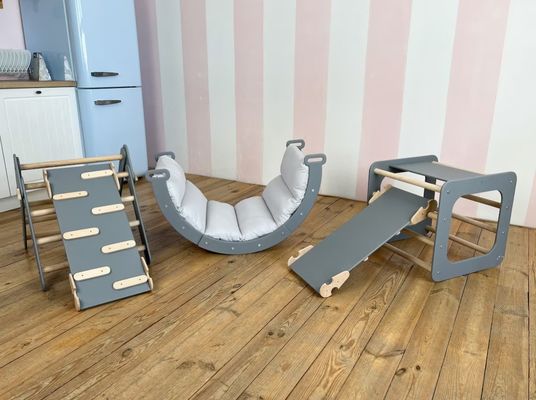 モンテッソーリクライミングセット 小児用 室内三角型クライマー 選択する色