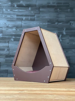 空間節約 機能 ペットハウス 現代の木造デザインと天然木色の