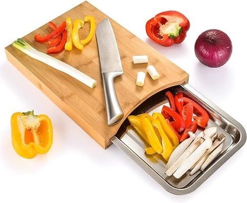 スタイリッシュな竹の切断板 トレイとスライドアウト引き出し 13.4 x 9.4 x 1.6インチ