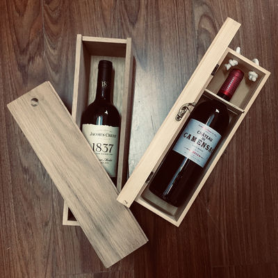 工業飲料 750ml シンプルなデザインと自然な色で松の木製ワインボックス