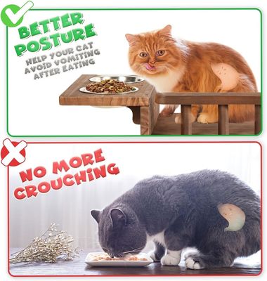 雑多な床にさよならを言って 壁に設置された猫の食器棚