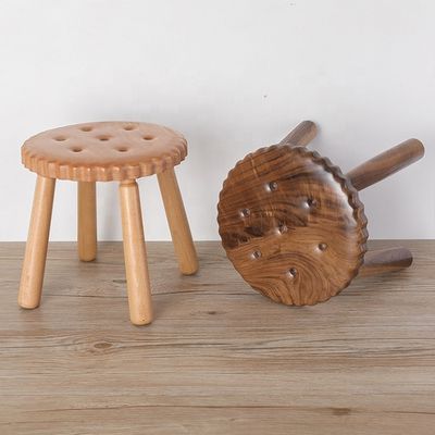 小さな子供たちの喜び 木製のカスタムストール クッキー形 ビーチウオールナッツ木製