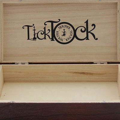 パーソナライズ可能なロゴとカラー 漆喰付きの木製のタバコケース