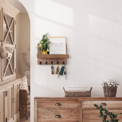 木製のキーホルダー 4つのキーフックと壁マウント浮遊棚 バンブーキーオーガナイザー