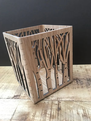 レーザーカットデザインで手作り茶灯ホルダーのための木製の平らなカラーキャンドルランタン