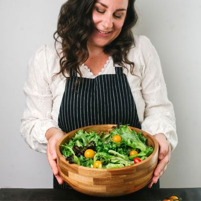 お祝いのバンブーサラダ碗セットを 器具とドレッシングボトルで完成させてください