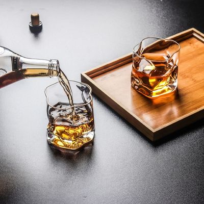 クリステル・ウイスキー・グラス・ワインカップ 曲がった線 オーダーメイド・ロゴと多色オプション