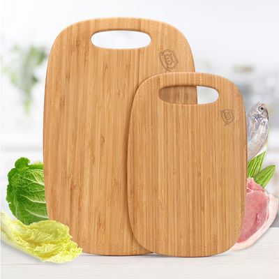 多機能ピザ丸切板で簡単にチーズと野菜を調理する