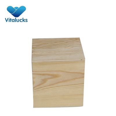 環境に有益な木材で作られた木製のプレゼントボックス