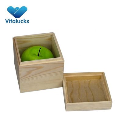環境に有益な木材で作られた木製のプレゼントボックス