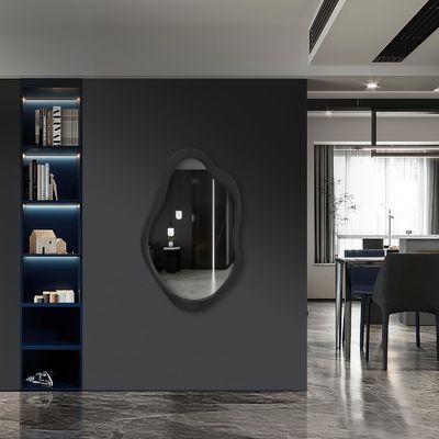 田舎木 黒色 枠 壁 不対称 リビング 寝室 入口 浴室