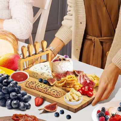ステンレス鋼のチーズナイフ バンブーチーズボードセット