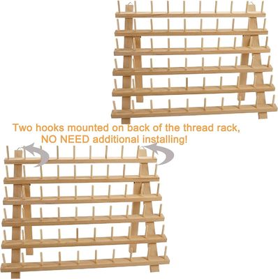 リビングルームで刺身 毛布 縫い糸を組織するための木製糸ラック