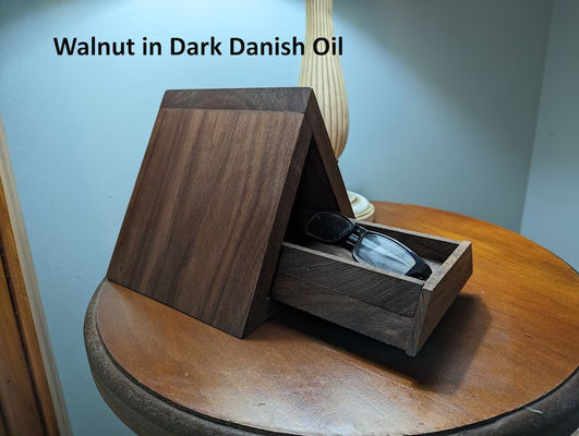 ベッドルームのための四角ミニ木製ボックス本ホルダー 木製の三角書 休憩ナイトスタンド