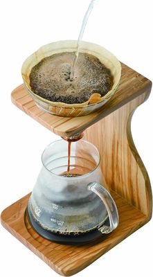 空間 を 節約 し て 機能 的 な オリーブ 木 の コーヒー 滴水 器 スタンド
