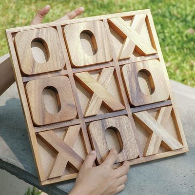 子供用の木製のティック・タック・トー XO チェスゲームセット 趣味と学習のためのカスタムティック・タック