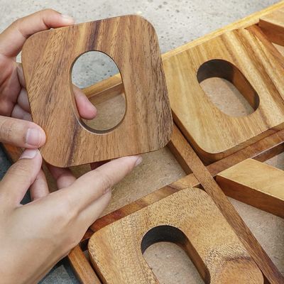 木製 XOXO ティックタック・テーのボードゲーム 屋外装飾と男性の娯楽に最適