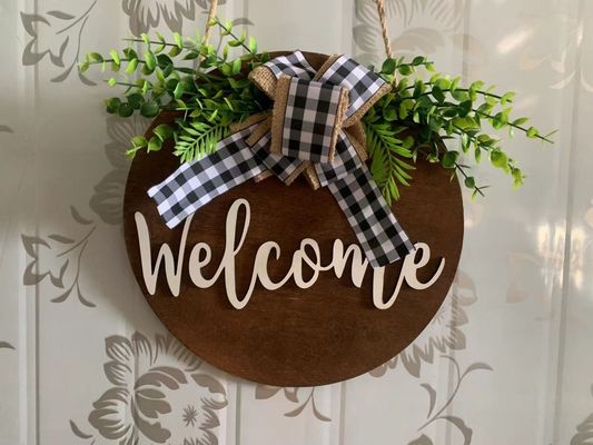 マシッドウッド フロントドア 装飾 複合材 農家の歓迎サイン 玄関 春