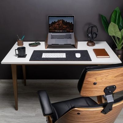 デスクトップ オーダーメイドサイズ 19 "x 9.5" とレーザー彫刻の木製ノートパソコンスタンドホルダー