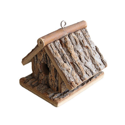 シルク スクリーン で 印刷 さ れ た 木製 の 鳥 の 家 手作 で 環境 に 優しい