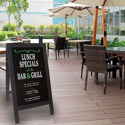 風に耐える固木クレード板 スタンド パーソナライズされたロゴと松の木製