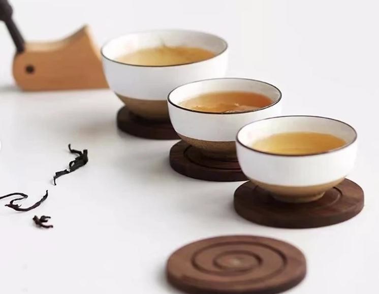 可愛いスナック 固木コースター 絶縁マット 5個セット 持ち手付き デスクトップ装飾 ギフト